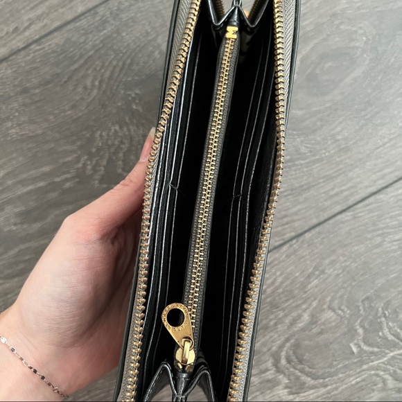 Marc Jacobs Zip Around Continental Wallet - Picture 2 of 9